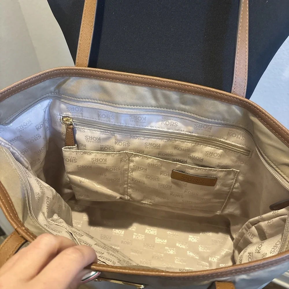 Michael Kors Montauk Nylon & Leather Shoulder Bag/Purse Khaki/Tan  gold hardware
